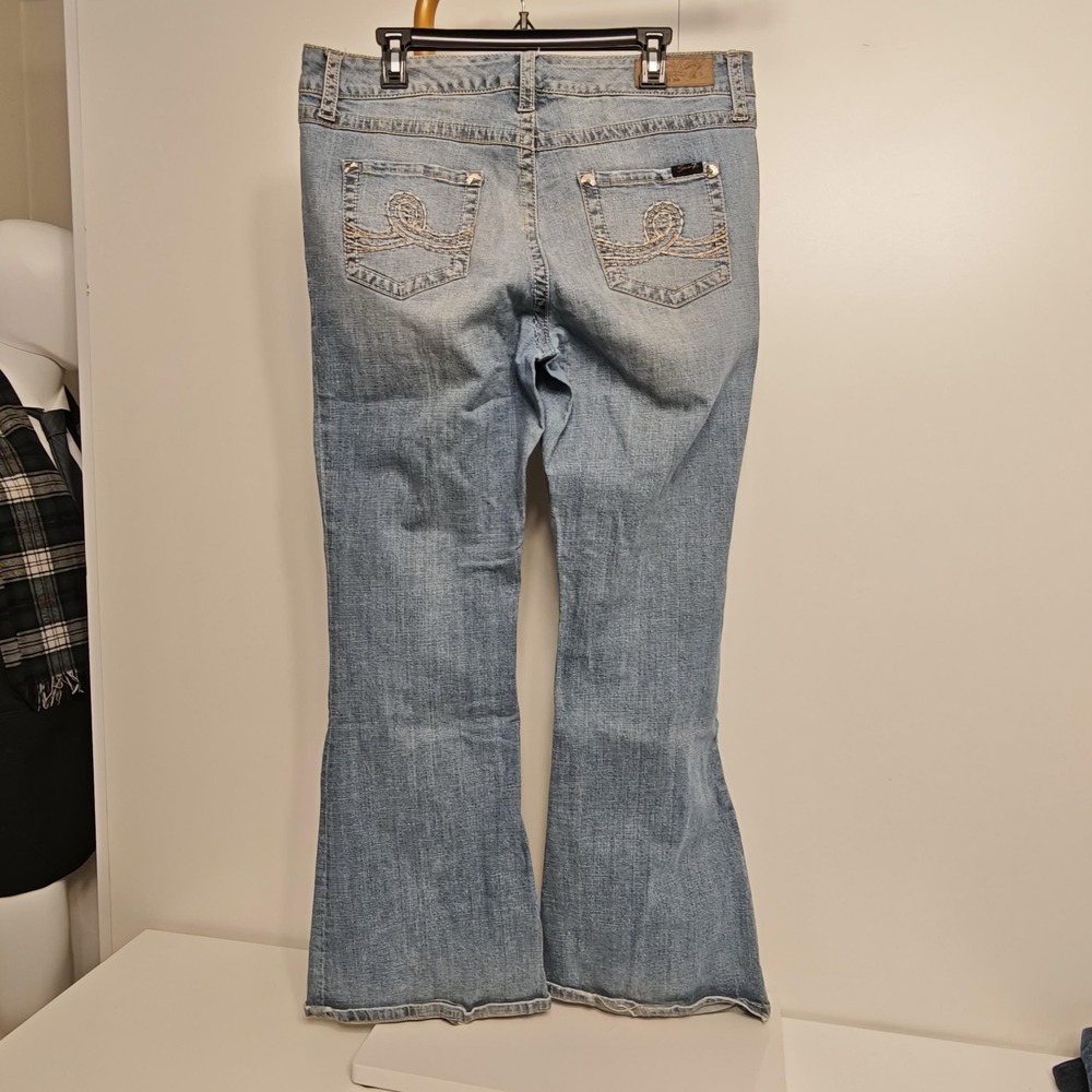 Seven7 Luxe Medium Wash Flare Denim Jeans Size 16 Button Fly Blue Stonewashed